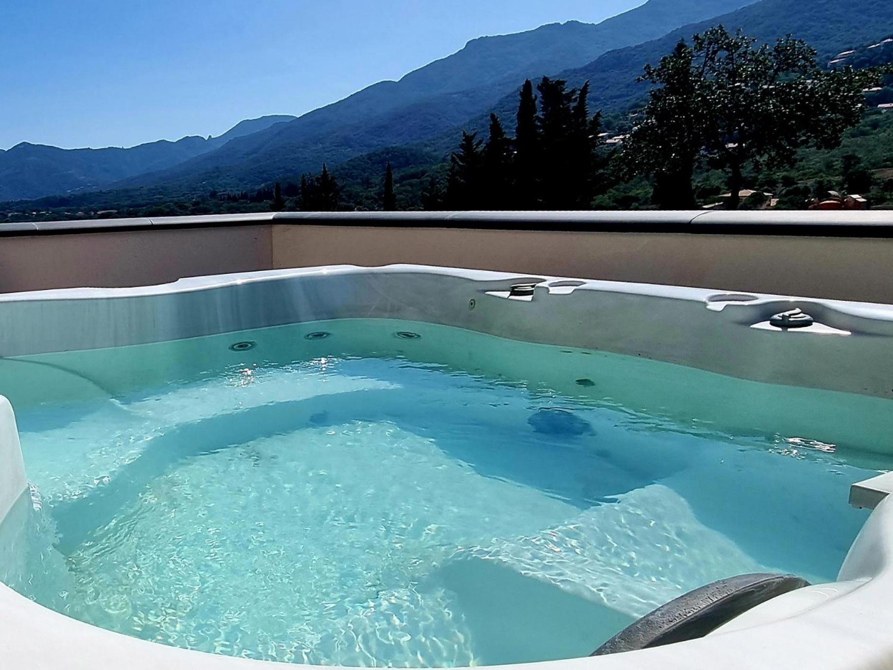 Chambre De Luxe, Spa, Piscine, Entre Mer Et Montagne Villelongue-dels-Monts Luaran gambar